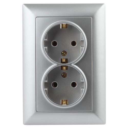 Розетка 2-м СП Solo 4-205-03 16А 250В IP20 2х2P+E Schuko с заземл. алюм. Intro Б0053664 Розетка 2-м СП Solo 4-205-03 16А 250В IP20 2х2P+E Schuko с заземл. алюм. Intro Б0053664