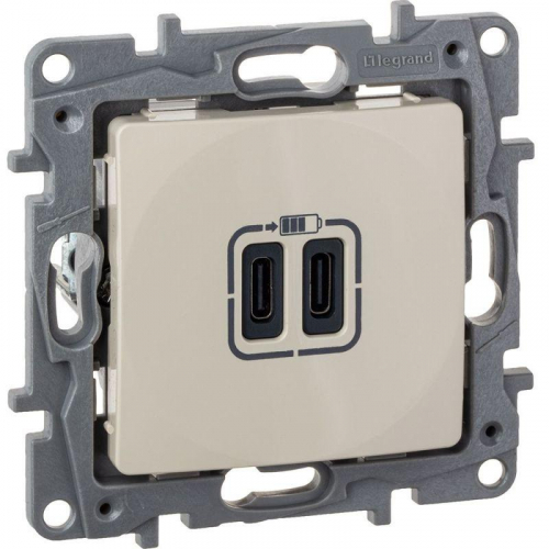 Устройство зарядное Etika с 2-мя USB разъемами C и C 240В/5В 3000мА сл. кость IEK 672335 Устройство зарядное Etika с 2-мя USB разъемами C и C 240В/5В 3000мА сл. кость IEK 672335