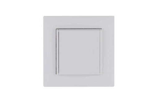 Розетка 1-м с крышкой Karea RIZZ с заземл. бел. Makel 88001029