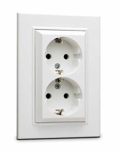 Розетка 2-я с/з СП Karea 16А IP20 бел. Makel 56001082 Розетка 2-я с/з СП Karea 16А IP20 бел. Makel 56001082