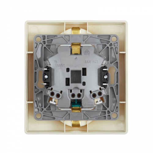 Розетка 2-м СП Etika 16А IP31 250В 2х2P+E с заземл. защ. шторки немецк. стандарт безвинт. клеммы сл. кость IEK 672333 фото 2 Розетка 2-м СП Etika 16А IP31 250В 2х2P+E с заземл. защ. шторки немецк. стандарт безвинт. клеммы сл. кость IEK 672333 фото 2