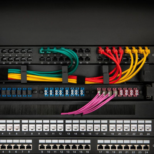 Шкаф телекоммуникационный настенный 19дюйм 12U 600х600х635 дверь стекло стенка задняя боковые съемные стенки разборный черн. RAL9005 Rexant 04-1266-112 фото 4