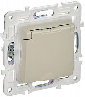Розетка 1-м SKANDY 16А IP44 с заземл. защ. шторки с крышкой SK-R11B беж. IEK SK-R16-16-44-K10